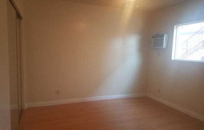 1 bed, 1 bath, 640 sqft, $1,725, Unit 4