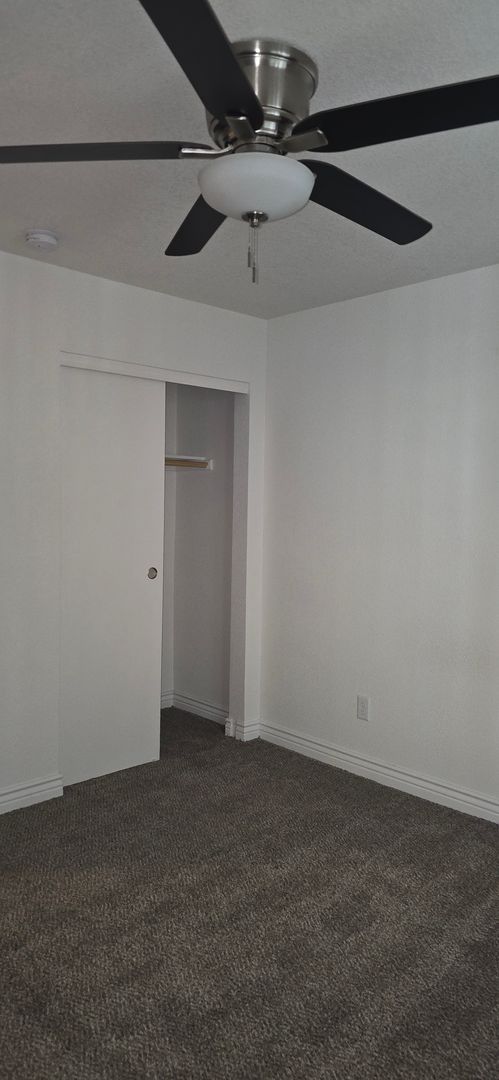 1 bed, 1 bath, 650 sqft, $1,250, Unit 2042
