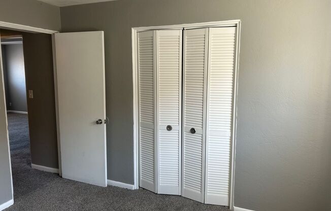 2 beds, 1 bath, 750 sqft, $1,045, Unit B02 1018 10