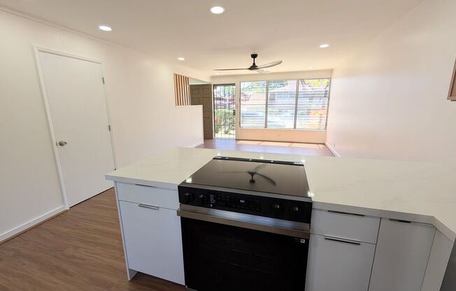 Newly Remodeled 2 bed 2 Bath Townhouse at Waialae Gardens in Kahala