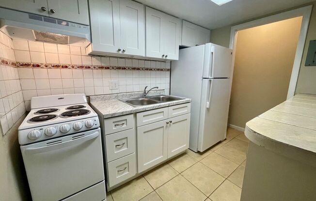 1BD/1BA Apartment off Curry Ford in Henley Park Apartments!