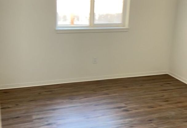 6154-1f - 2932 &amp; 2934 Stacie Way