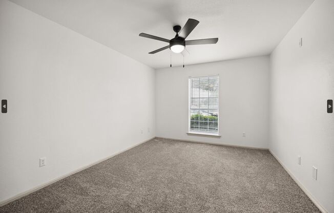 2 beds, 1.5 baths, $1,425, Unit 2202