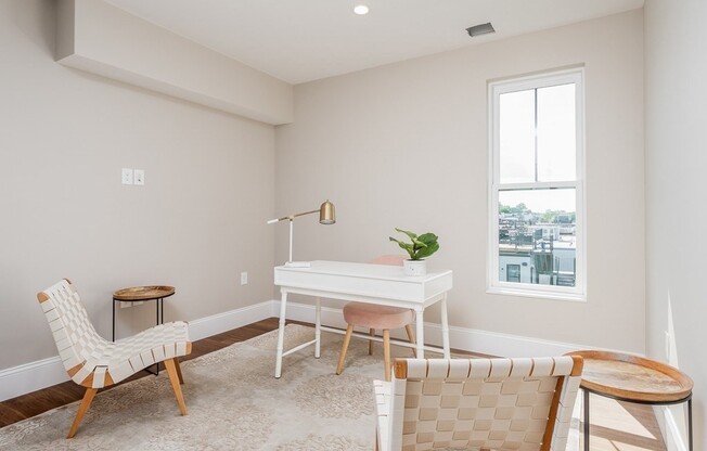 2 beds, 2 baths, 1,222 sqft, $4,700, Unit 20