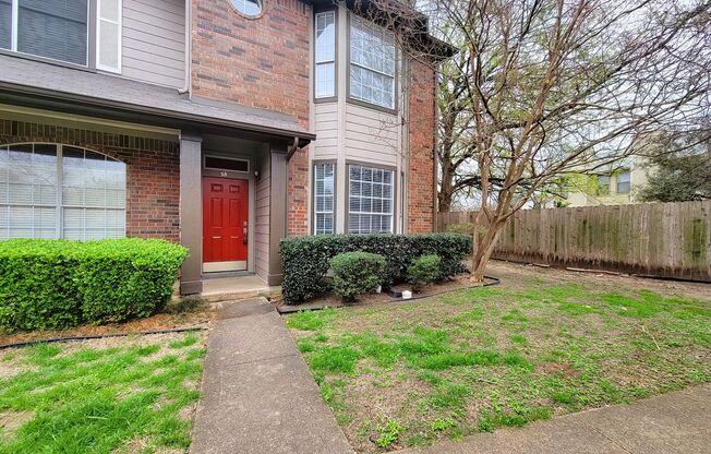 Stylish 3 Bed, 2.5 Bath Home in Austin!