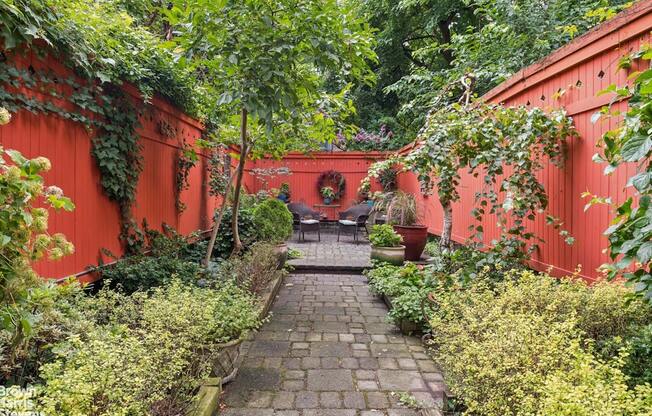 134 W 132 ST