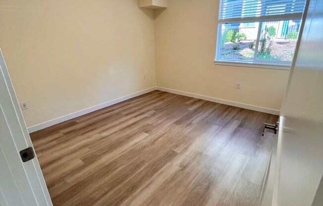 1 bed, 1 bath, 800 sqft, $1,600, Unit E106