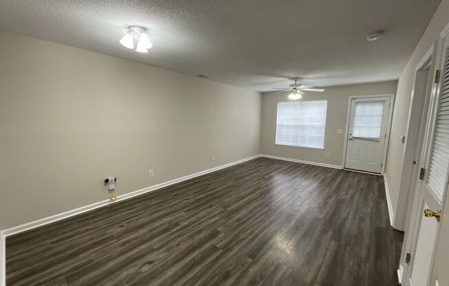 1 bed, 1 bath, 765 sqft, $1,075, Unit 2750-2