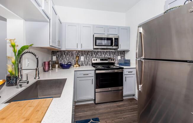 2 beds, 2 baths, 955 sqft, $1,675