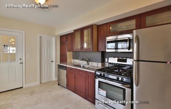 4 beds, 2 baths, $4,600, Unit 2