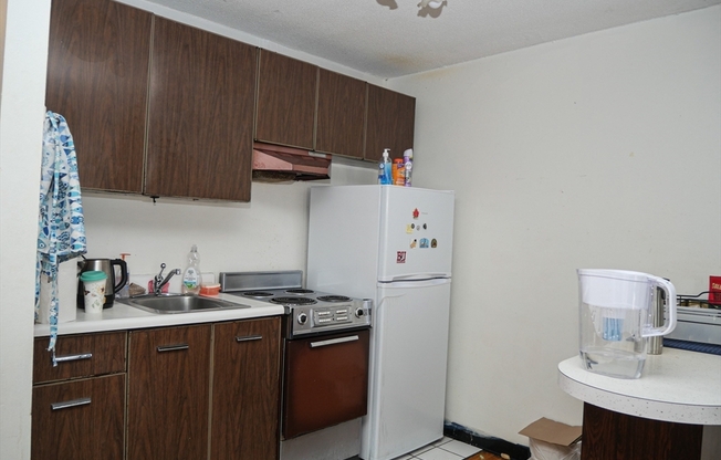 Studio, 1 bath, 999 sqft, $1,895, Unit 16