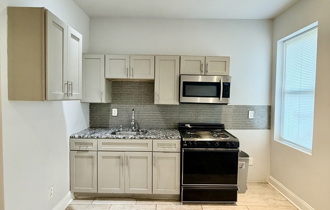 1824 N 54 ST