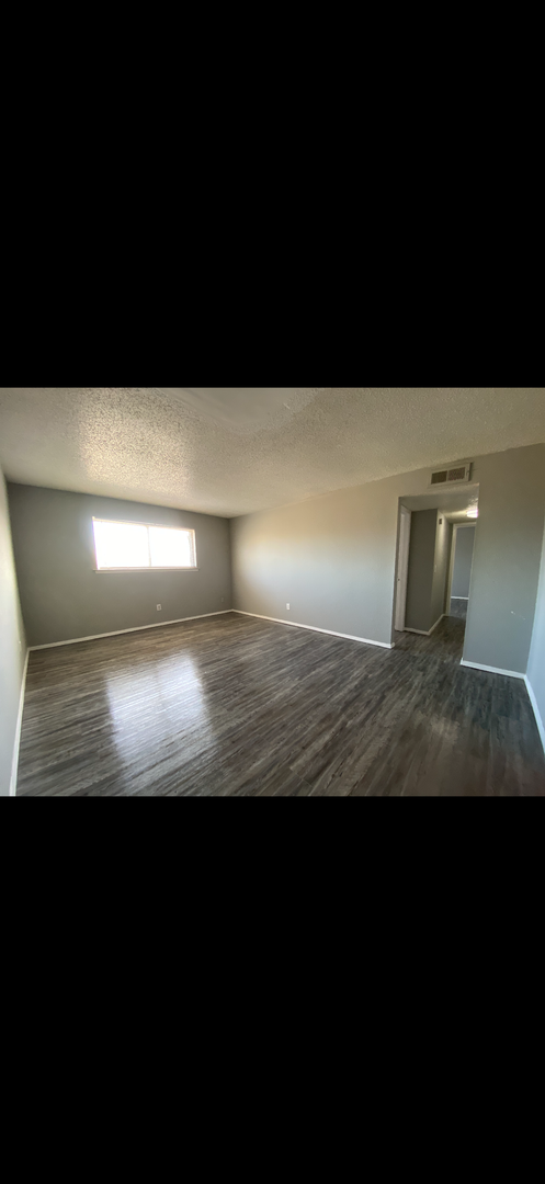 2 beds, 1 bath, 800 sqft, $1,200, Unit 6028-7