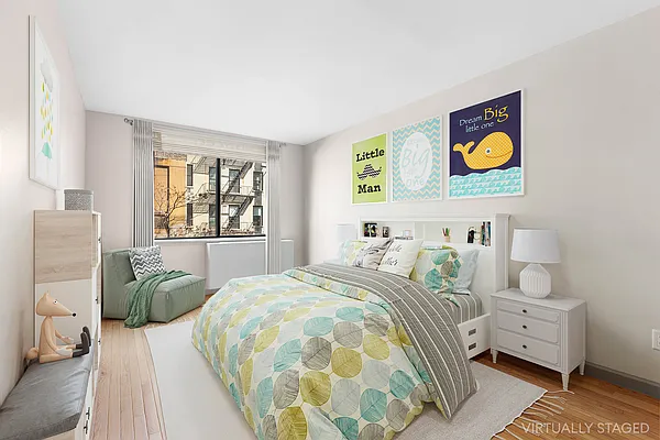 445 W 54 ST