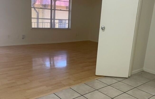 1 bed, 1 bath, 700 sqft, $1,024, Unit ELP2200-219