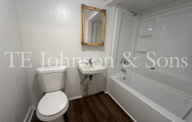 2 beds, 1 bath, $995
