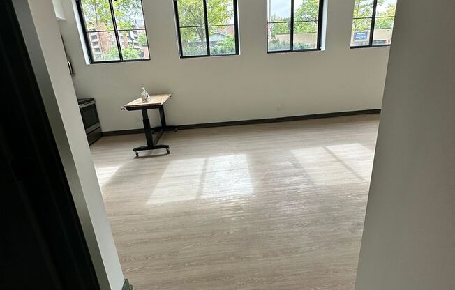 1 bed, 1 bath, 630 sqft, $1,825, Unit 2219-011