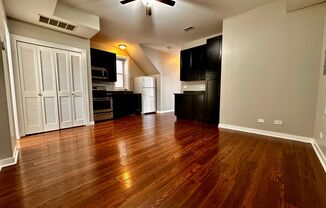 3222 S Aberdeen