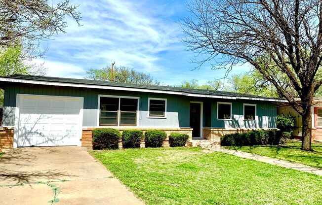 3 bedroom 2 bath 1 car garage