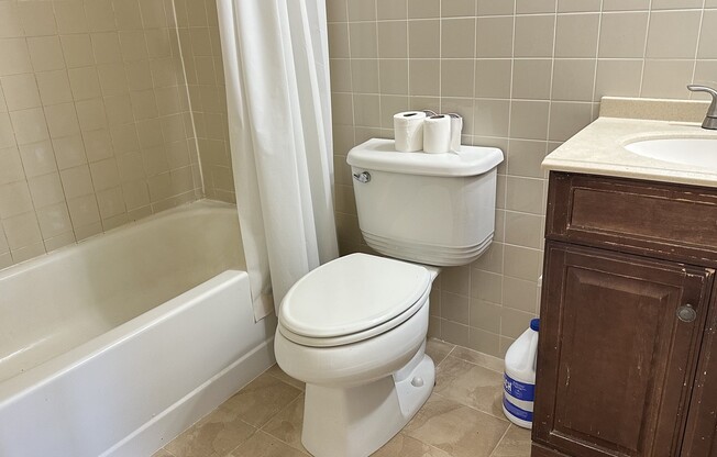 1 bed, 1 bath, 640 sqft, $2,000, Unit 113