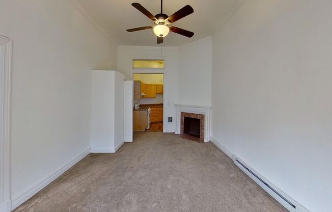 Studio, 1 bath, 450 sqft, $1,099, Unit 46-1R