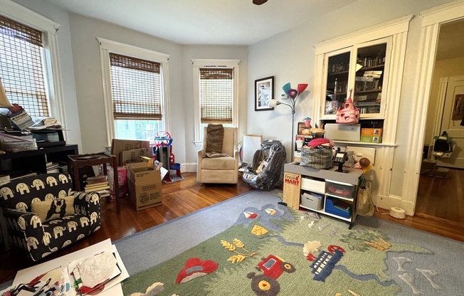 242 BELGRADE AVE