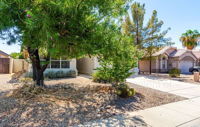 3917 E ENCINAS AVE