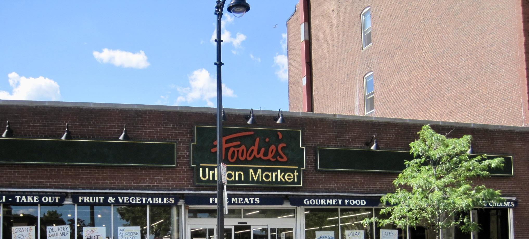 Foodie's Urban Market on Washington Street