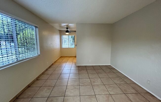2430 Linden Ave., Long Beach