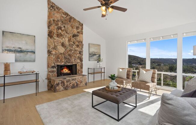3 Bedroom House with View in Poway