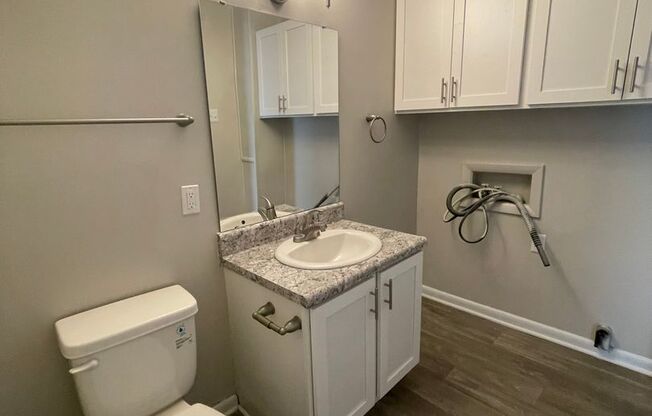 2 beds, 1.5 baths, 990 sqft, $975, Unit 4418-E