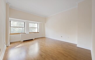 350 E 82 ST