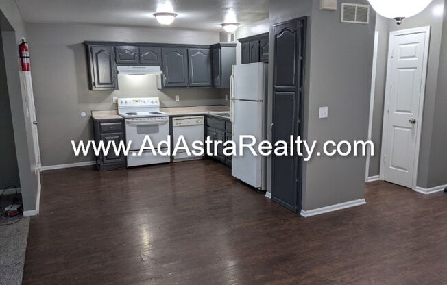 3 beds, 2.5 baths, $1,495, Unit Unit A