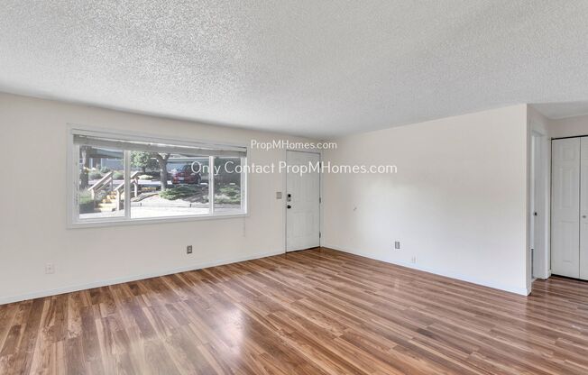 2 beds, 1 bath, $1,899