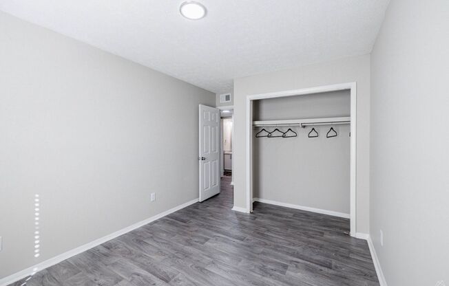 2 beds, 1 bath, 805 sqft, $1,100, Unit S251