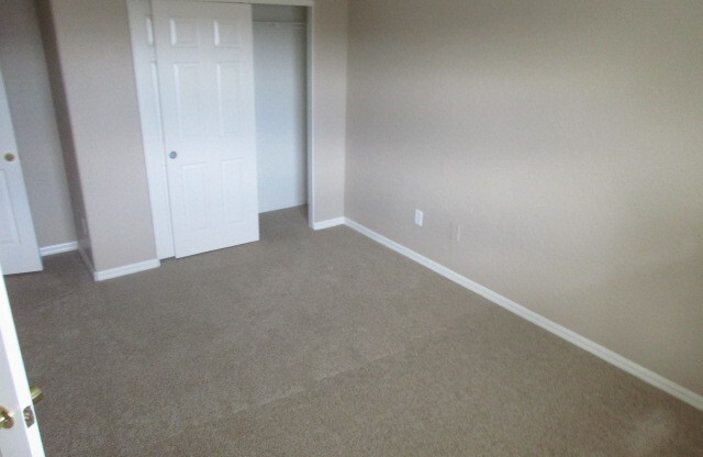 LOVELY 2 STORY 3 BED/2.5 BATH HOME IN ALIANTE