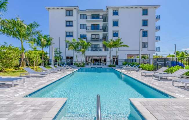 Countyline Apartments in Miami FL photo of resort-style pool