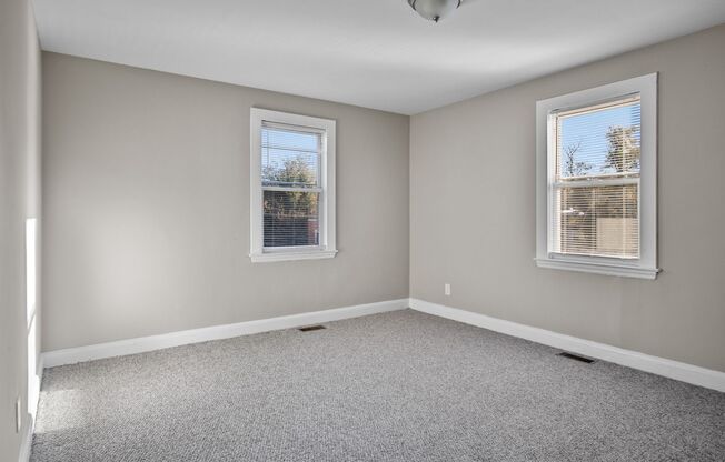 3 beds, 1 bath, $1,599