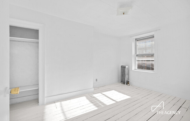 53 BUSHWICK AVE