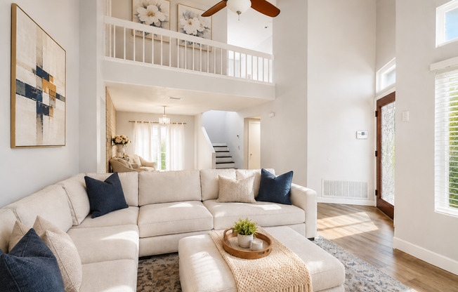 Charming 3-Bedroom, 2.5-Bathroom Home in East Lake Chula Vista!