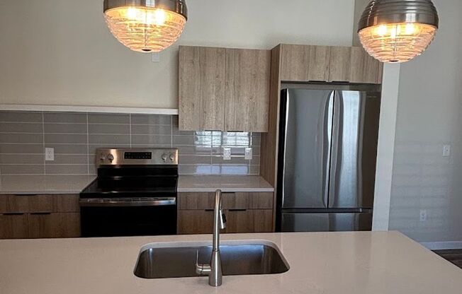 2 beds, 2 baths, 720 sqft, $1,799, Unit 820 #308