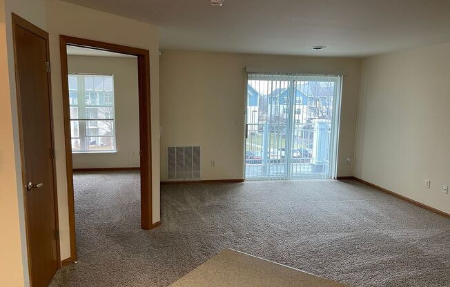 1 bed, 1 bath, 805 sqft, $1,435, Unit 925-306