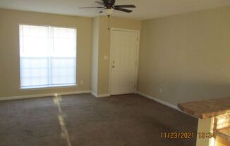 2 beds, 2 baths, 1,007 sqft, $885, Unit Unit 202