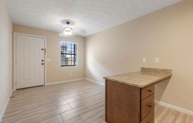 362 W. Magnolia Avenue