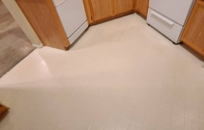 2 beds, 2 baths, $1,675, Unit # 2047