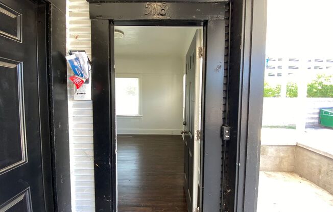 One Bed, One Bath Apartment Located Downtown