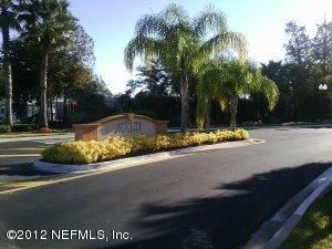 2 beds, 2 baths, 1,077 sqft, $1,550