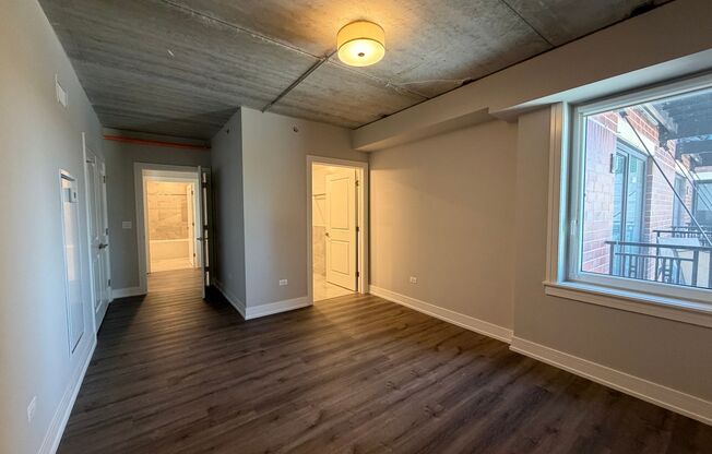 2 beds, 2 baths, 908 sqft, $3,700, Unit 952-607