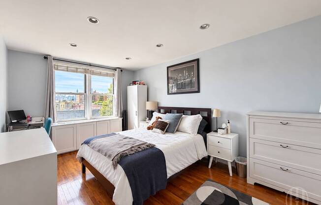 1 bed, 1 bath, 710 sqft, $2,850, Unit 4D