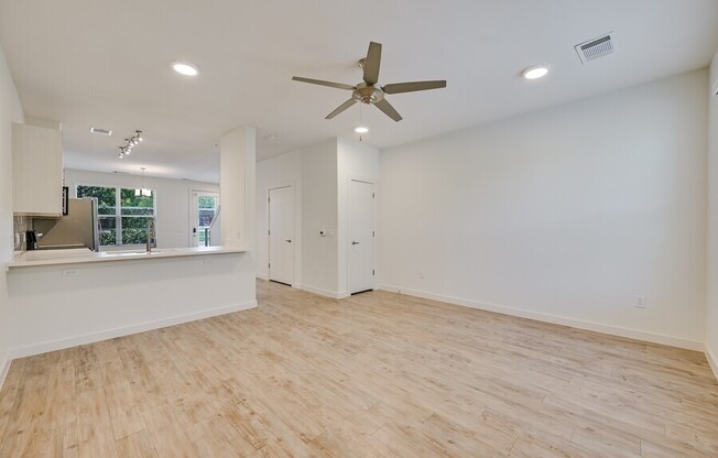 7805 Cooper Ln, Austin TX 602